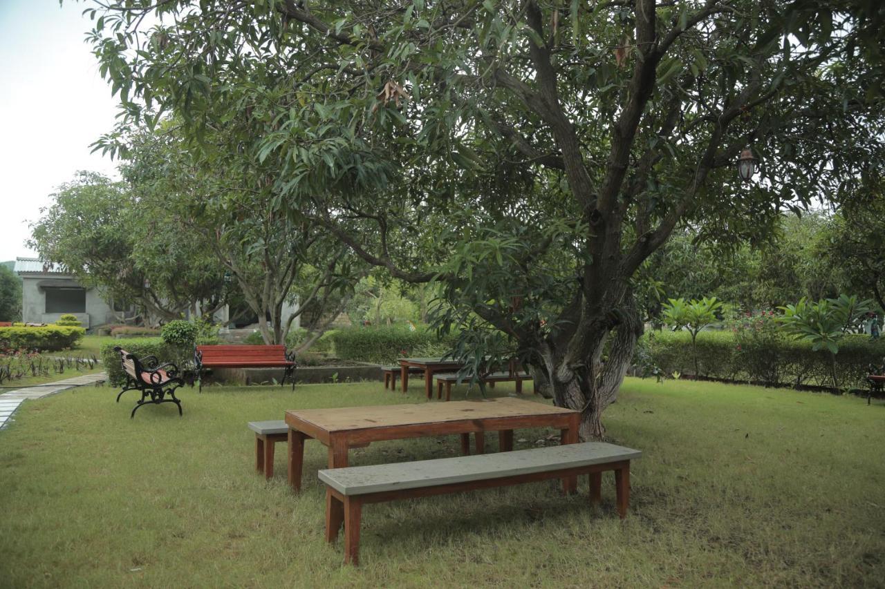 Serengeti Resort By Nirvana Sasan Gir Exterior photo